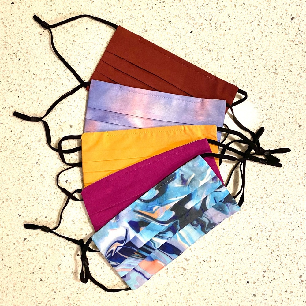 Brand new Athleta 5 pack masks